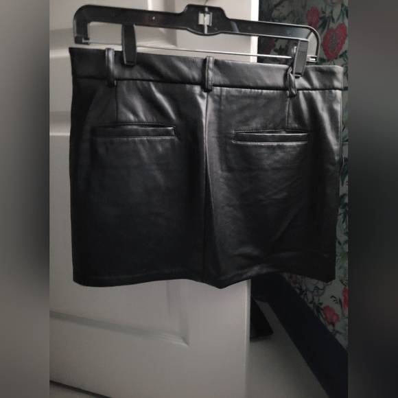 Rails Prim Vegan Leather skirt - Picture 5 of 8